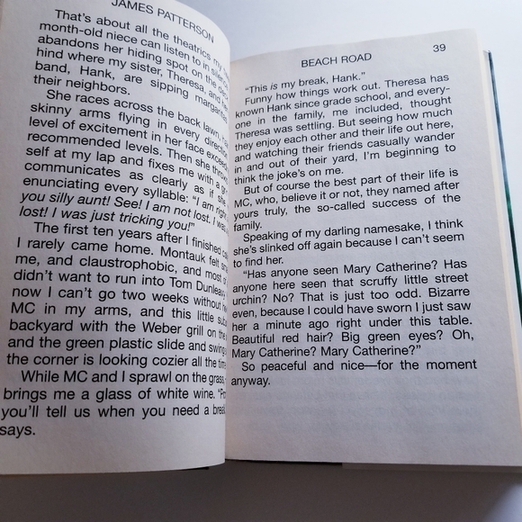 James Patterson Book Beach Road - Picture 4 of 7